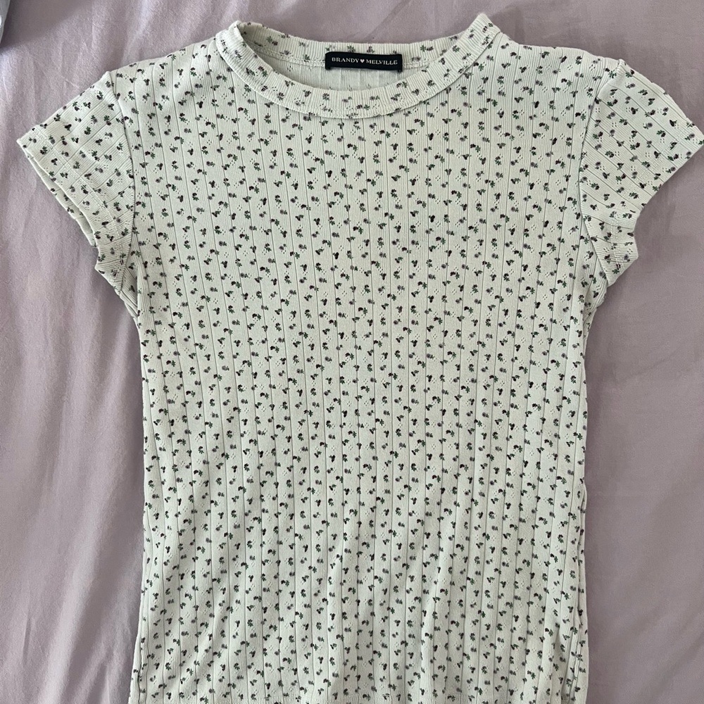 Brandy Melville tee
